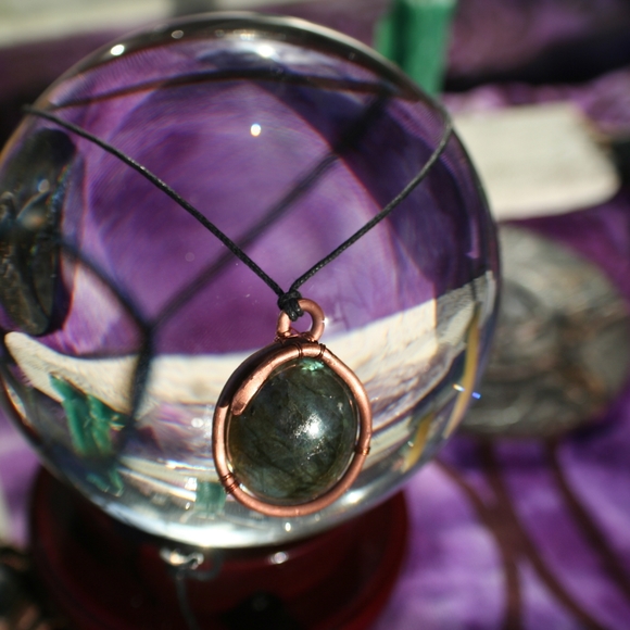 😍Crystal Clear Asian Quartz 80mm Ball with stand! - Picture 8 of 16